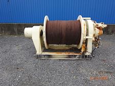 Wire Winch with Wire Guide - 1