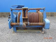 Wire Winch with Guide - 1