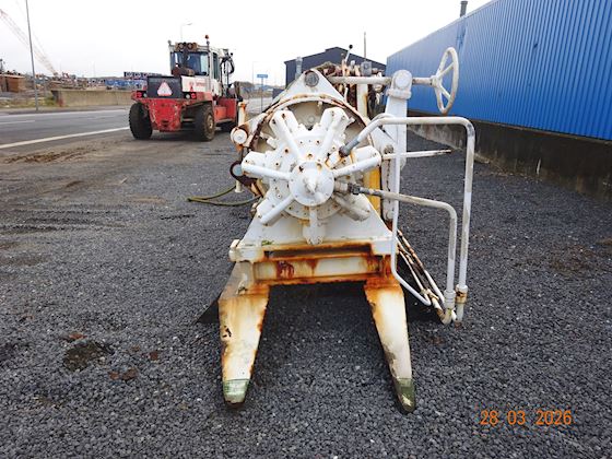 Hydranor Anchor + Rope Winch with Capstan on Frame #4