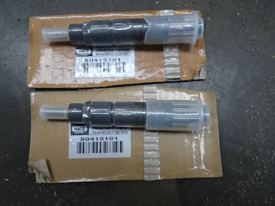 Hatz Diesel Injector 50415101 #1