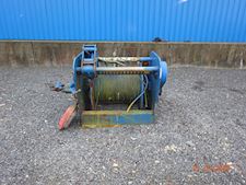 Wire Winch with Wire Guide and Remote Control - 1