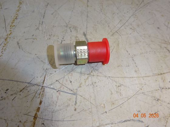 Caterpillar Connector Flared 032-1267 #4