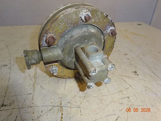 Caterpillar Pilot Valve, Air 5N-8862 #2