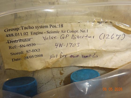 Caterpillar Valve GP Diverter 4W-1703 #3