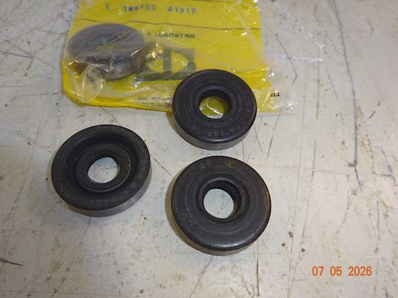 Caterpillar Lip Seal 1W-4123 #1