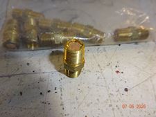 Caterpillar Fitting for air filter indicator 5L-3233 - 1