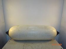 Polyform Fender 147,3cm x Ø38,1 - 1