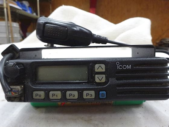 Icom IC-F210 #1