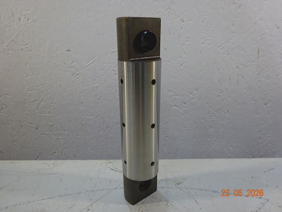 Caterpillar Rocker Arm Shaft 7C-2377 #1