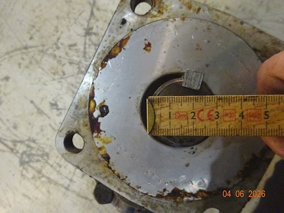 Parker Hydraulic Pump 20350A-3D3-2 #2