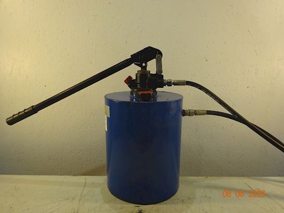 BJK Hydraulic Hand Pump W/ Hoses #1