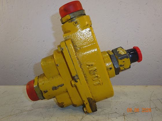 Amot Controls 1/4CCMCU12001-00-AA Thermostatic Control Valve #1