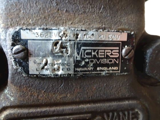 Vickers 3525????? #2
