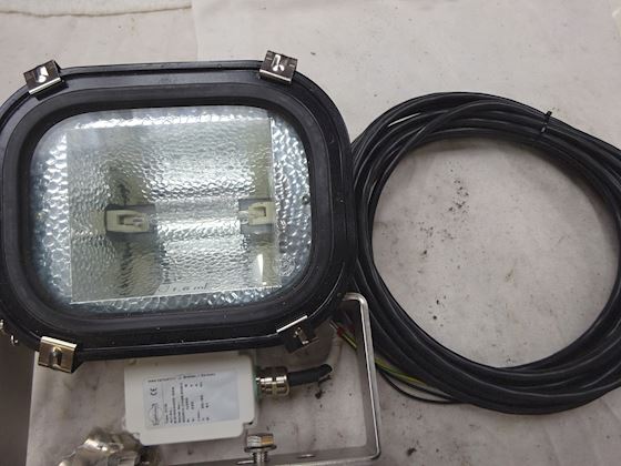 LightPartner Floodlight ST76 200W #1