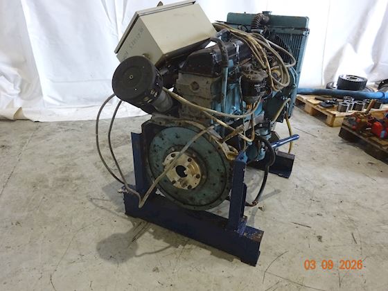 Ford 2700 Series with Cabinet #6