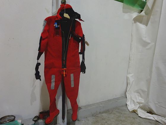 Fitzwright Immersion suit model 9700 #1