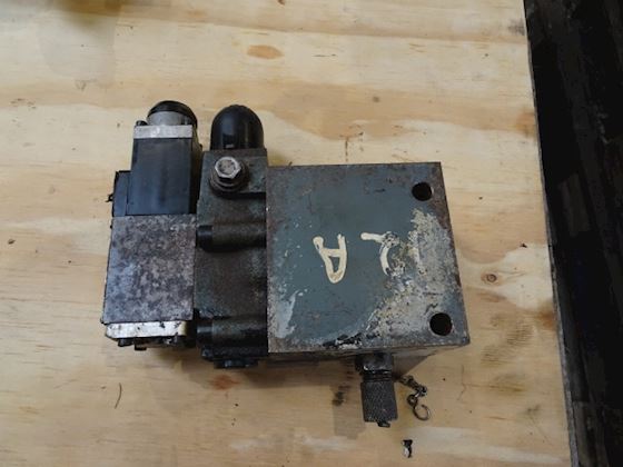 Rexroth DBW 30 AG2-30/315XYUW220-50N25 #1