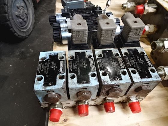 Denison 4D01 30 111 0101 00A1W07327 #1