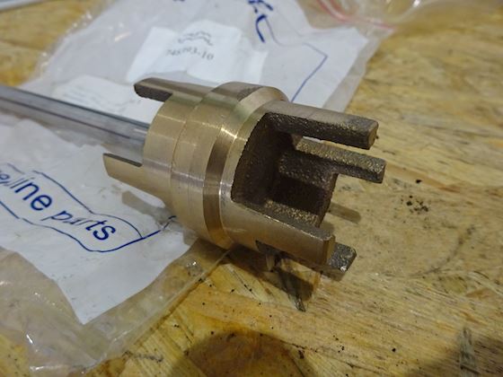 Alfa Laval Spindle With Cone And Pin 74839310 #2