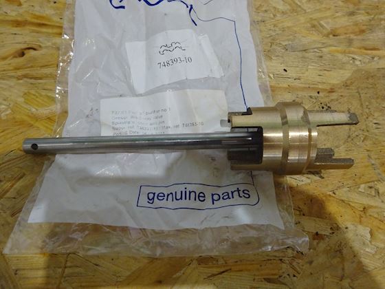 Alfa Laval Spindle With Cone And Pin 74839310 #1
