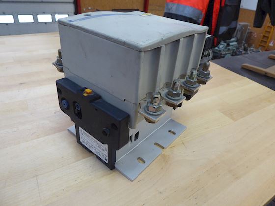 Telemecanique LC1F1504 4 Pole Contactor #2