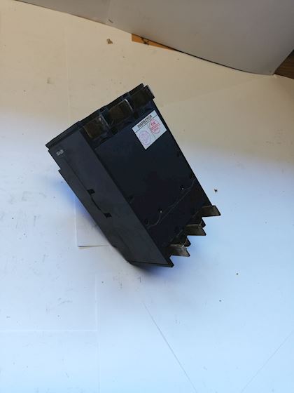 Terasaki XS50NB, 30A #2