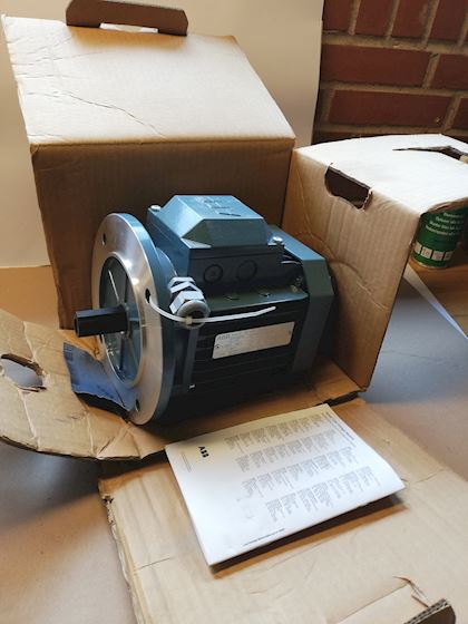 ABB M3VA80D-4 0,75 kW #1