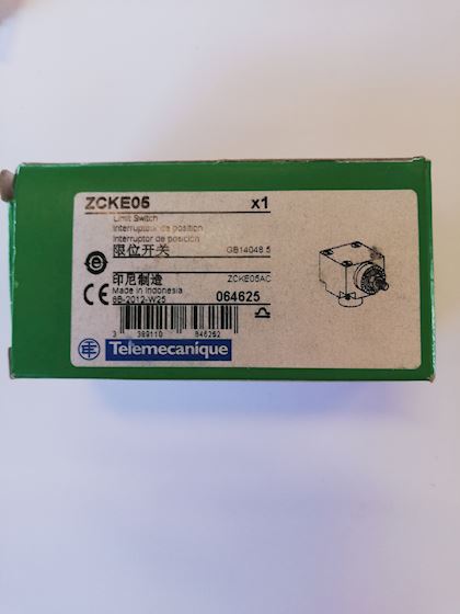 Schneider Electric XCKE05 #1