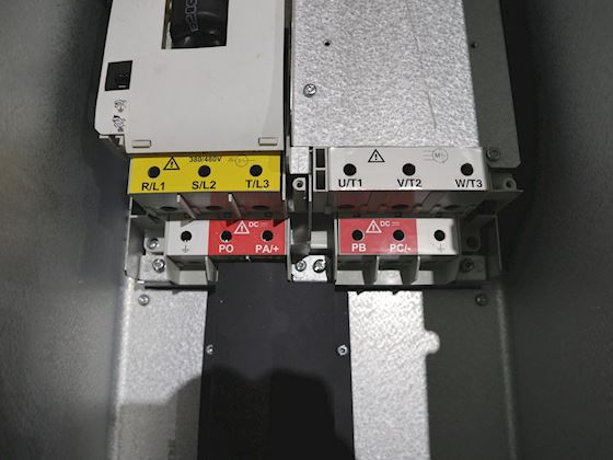 Schneider Electric Altivar 61 ATV61WD37N4 #7