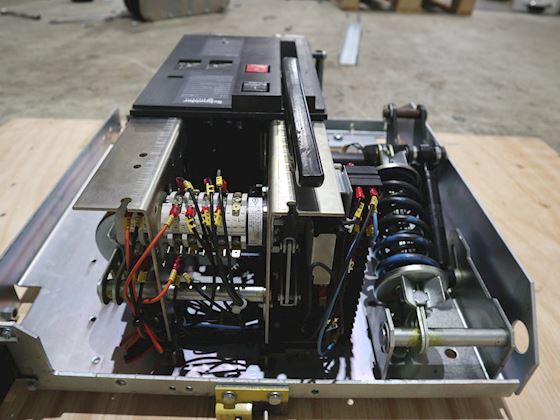 Schneider Electric LF2 #4