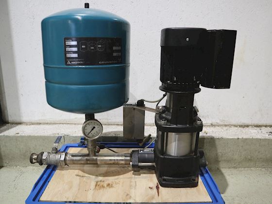 Grundfos CRE3-7 A-A-A-V-HUBV #1