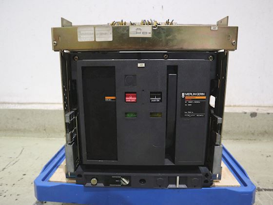 Merlin Gerin Masterpact M32 H1 #1