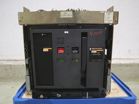 Merlin Gerin Masterpact M32 H1 #1