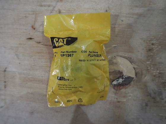 Caterpillar Plunger #1